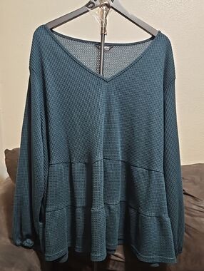BloomChic Dark Teal Waffle V-Neck Tiered Peplum Top